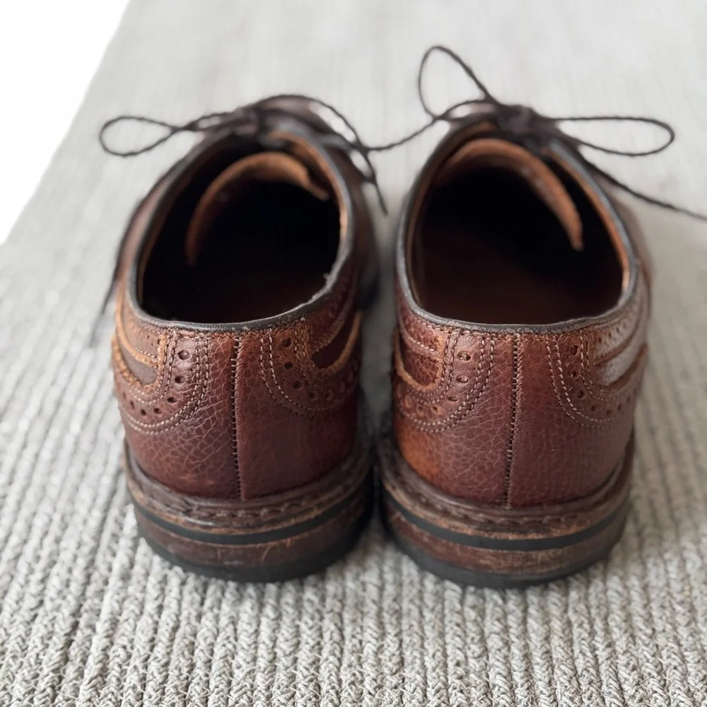 Allen Edmonds Kiowa Dark Brown Perforated Leather Oxford Dress Shoes Size 8.5